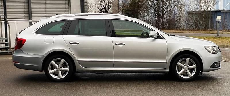 Gebraucht Skoda Superb 170 PS (125 kW) 2015 Kombi