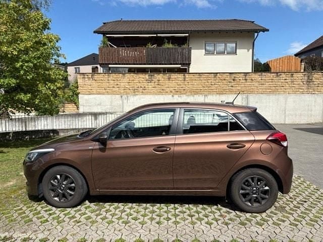 Gebraucht 2017 Hyundai i20 | CHF 8’900 (Superpreis) - Bild 1/4