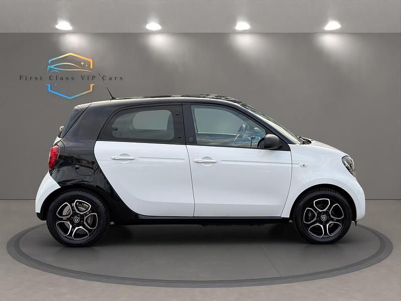 Gebraucht Smart ForFour Electric Drive Passion 60 kW (82 PS) 2021 Kleinwagen