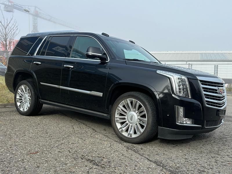 Gebraucht Cadillac Escalade 426 PS (313 kW) 2018 SUV