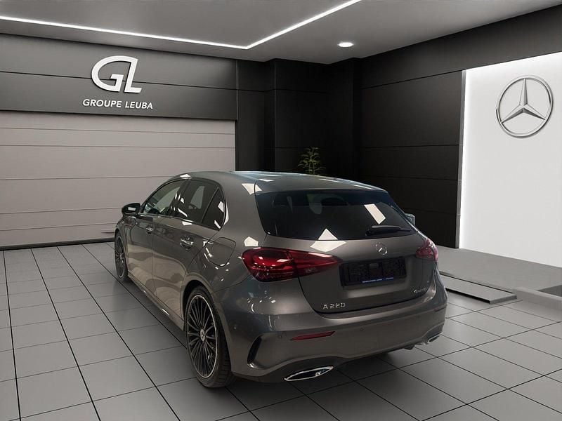 Neu Mercedes A220 190 PS (139 kW) 2026 Grau Limousine