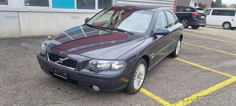 Gebraucht 2001 Volvo S60 Limousine | CHF 5’500 (Etwas zu teuer) - Bild 1/4