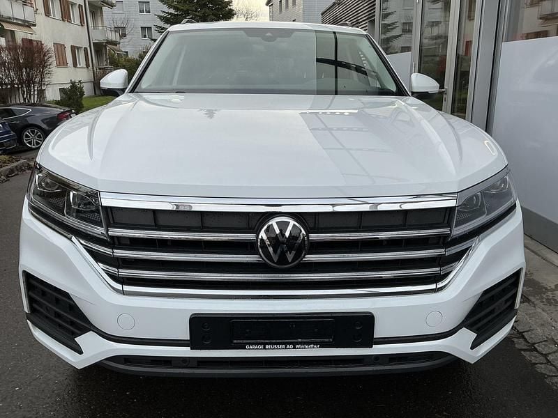 Gebraucht VW Touareg 231 PS (169 kW) 2025 Weiss SUV