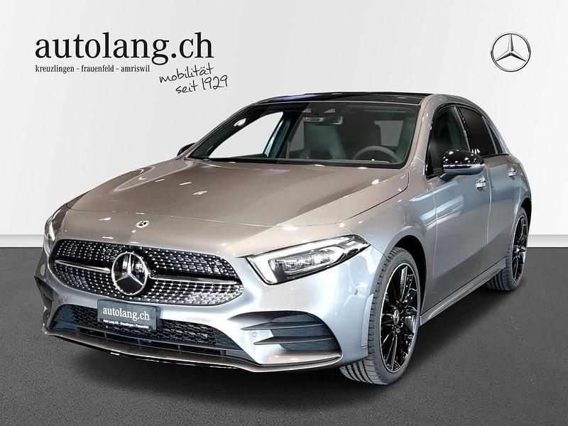 Grau Gebraucht 2022 Mercedes A250 AMG line Limousine | CHF 37’800 (Teuer) - Bild 1/4