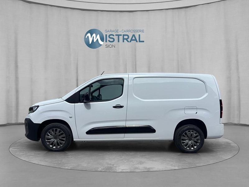 Neu Peugeot Partner 130 PS (95 kW) 2025 Van / Kleinbus