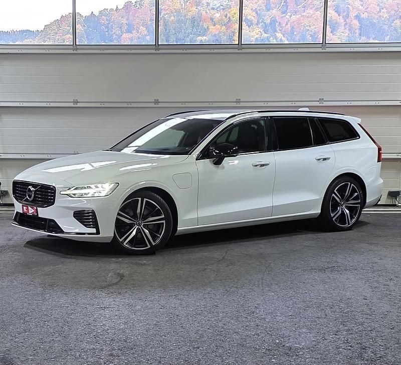 Gebraucht 2022 Volvo V60 Plus Kombi | CHF 39’800 (Superpreis) - Bild 1/4