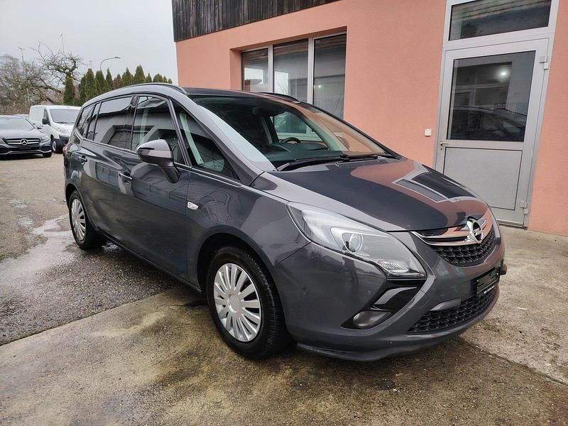 Gebraucht Opel Zafira Tourer Business 140 PS (102 kW) 2014 Van / Kleinbus