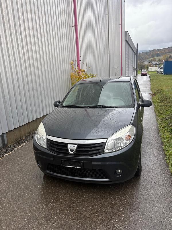 Gebraucht 2010 Dacia Sandero Lauréate | CHF 2’499 (Fairer Preis) - Bild 1/4