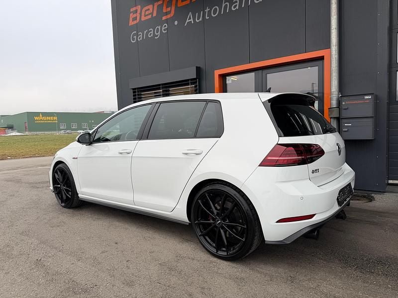 Gebraucht VW Golf VII GTI 230 PS (169 kW) 2018