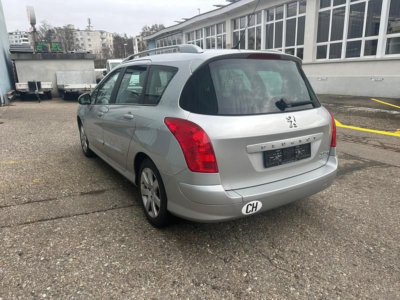 Gebraucht Peugeot 308 SW 112 PS (82 kW) 2011 Kombi