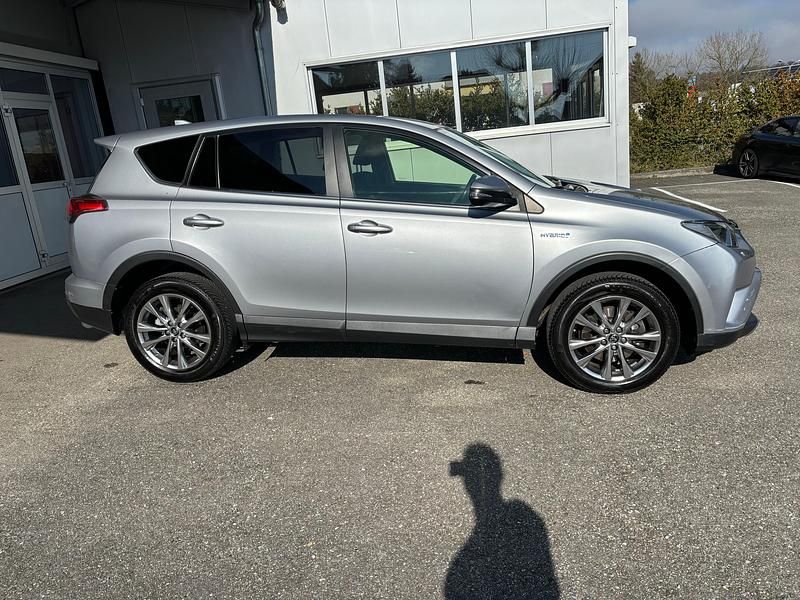 Gebraucht Toyota RAV4 Hybrid Trend 197 PS (144 kW) 2017 SUV