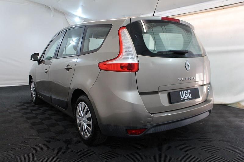 Gebraucht Renault Grand Scénic III Expression 110 PS (80 kW) 2010 Van / Kleinbus