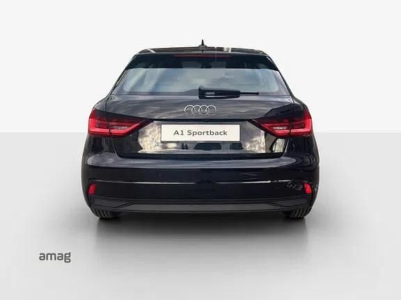 Neu Audi A1 Sportback Attraction 115 PS (84 kW) 2026 Mythosschwarz metallicmythosschwarz metallic Kleinwagen