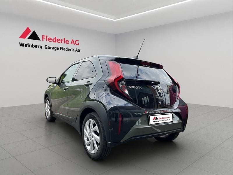 Gebraucht Toyota Aygo X Trend 72 PS (52 kW) 2023 Grün SUV