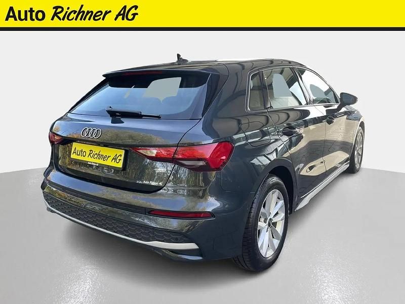 Gebraucht Audi A3 Sportback e-tron 150 PS (110 kW) 2025 Gray Kleinwagen