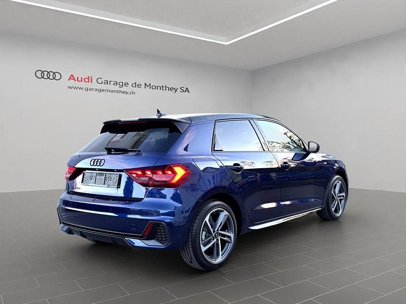 Neu Audi A1 Sportback Attraction 115 PS (84 kW) 2025 Kleinwagen