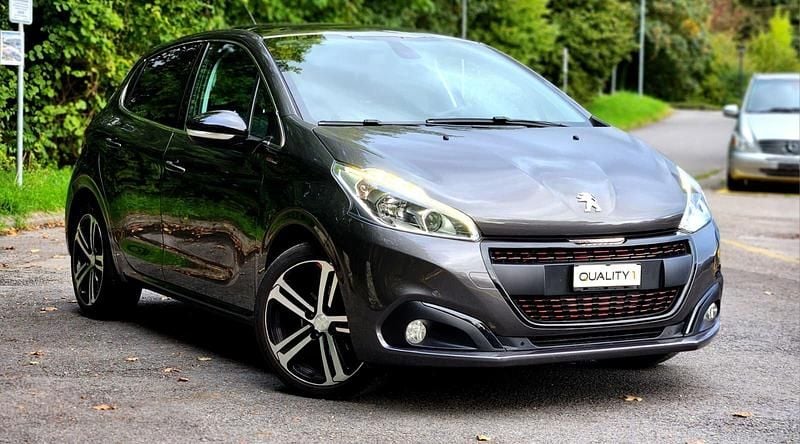 Gebraucht 2018 Peugeot 208 GT-line Kleinwagen | CHF 8’990 (Fairer Preis) - Bild 1/4