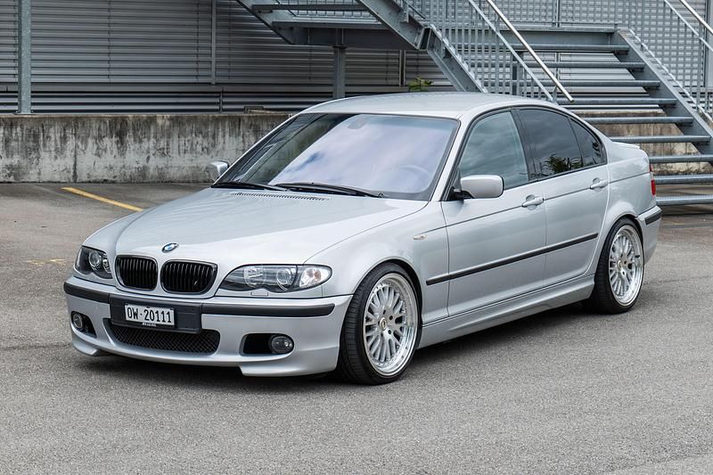 Gebraucht 2002 BMW 330 | CHF 22’000 - Bild 1/4