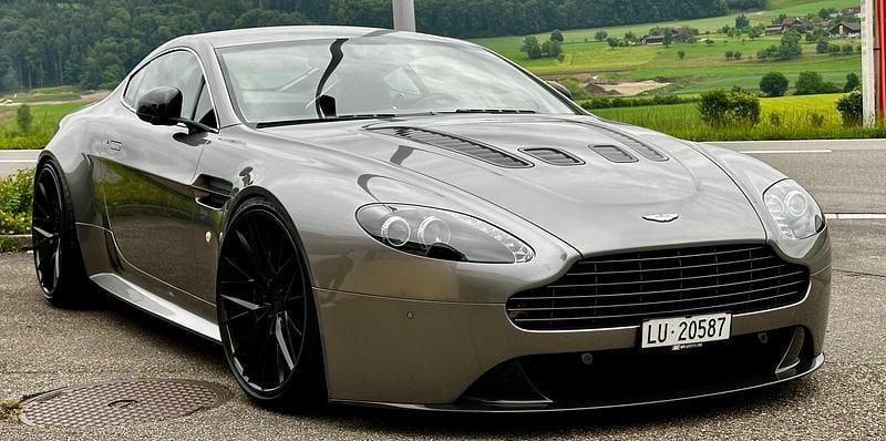 Gebraucht 2012 Aston Martin V12 Vantage | CHF 109’007 - Bild 1/4