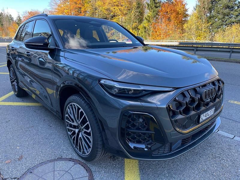 Neu Audi Q5 Ambiente 367 PS (269 kW) 2025 SUV