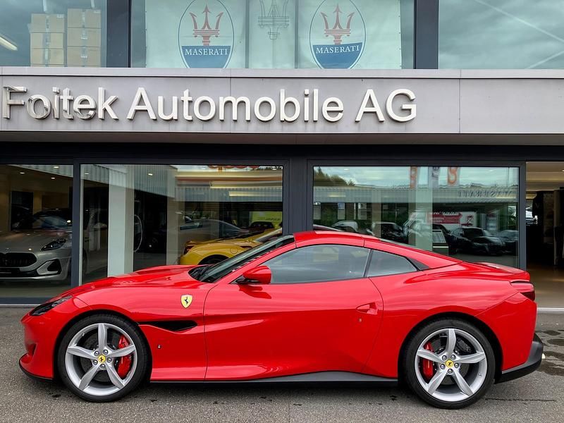 Gebraucht Ferrari Portofino 600 PS (441 kW) 2019 Rot Cabrio