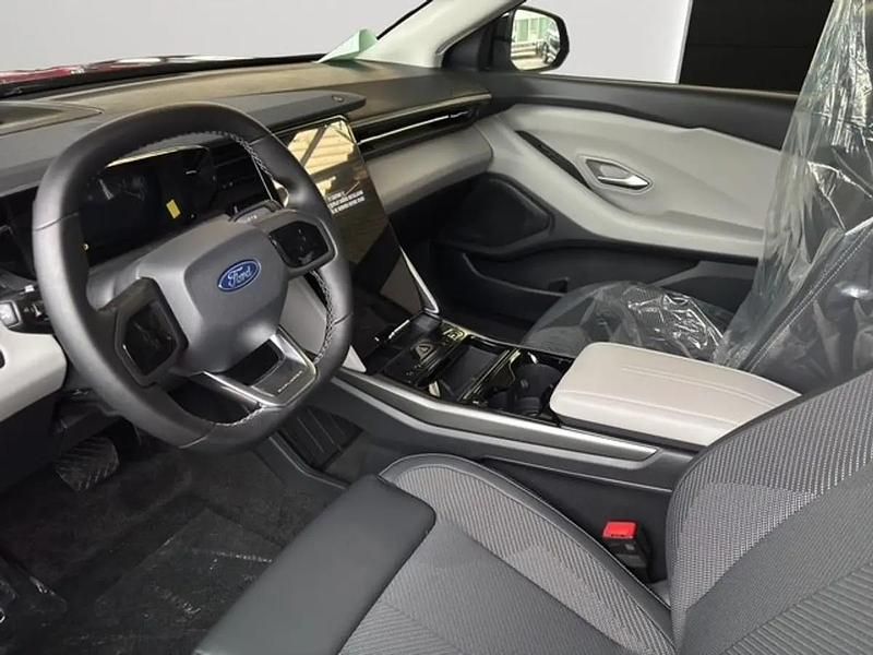 Neu Ford Explorer Extended Range 150 kW (204 PS) 2025 Schwarz SUV