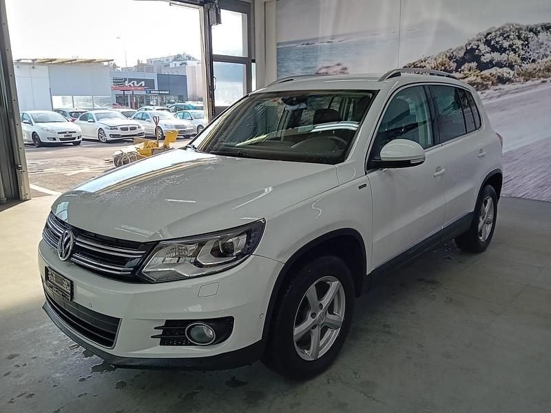 Gebraucht VW Tiguan LOUNGE 160 PS (117 kW) 2015 SUV