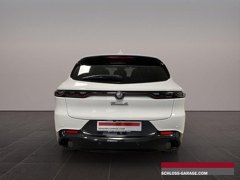 Neu Alfa Romeo Tonale Premium 160 PS (117 kW) 2025 Schwarz SUV