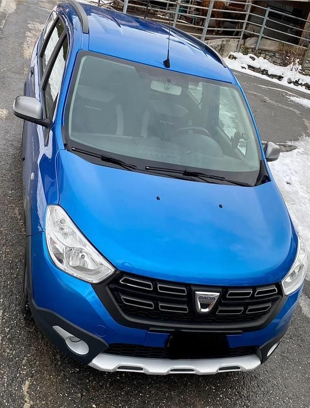 Gebraucht Dacia Lodgy Stepway 102 PS (75 kW) 2017 Van / Kleinbus