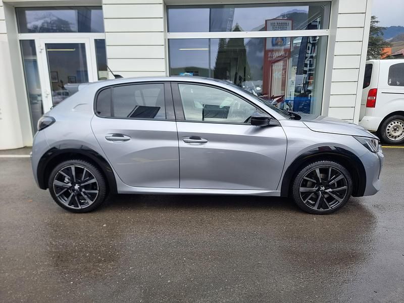 Gebraucht Peugeot 208 GT 101 PS (74 kW) 2023 Kleinwagen