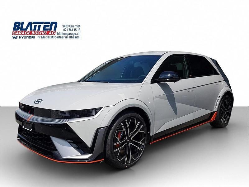 Grau Gebraucht 2024 Hyundai Ioniq Kleinwagen | CHF 67’800 - Bild 1/4