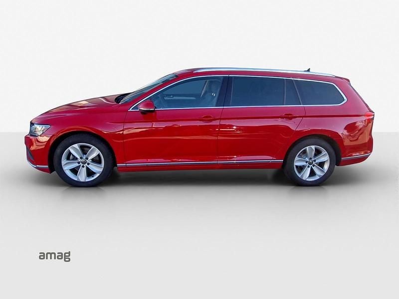 Gebraucht VW Passat Elegance 200 PS (147 kW) 2023 Tornadorot uni Kombi