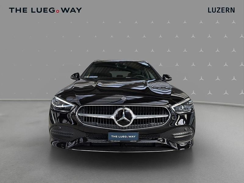 Neu Mercedes C220 197 PS (144 kW) 2025 Schwarz Kombi