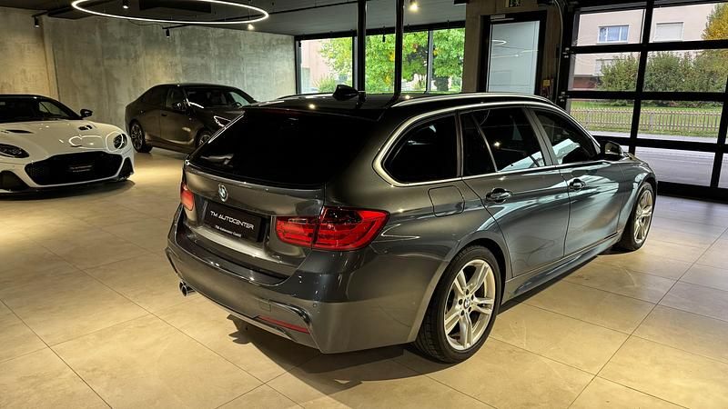 Gebraucht BMW 330 Sport Line 258 PS (189 kW) 2013 Kombi