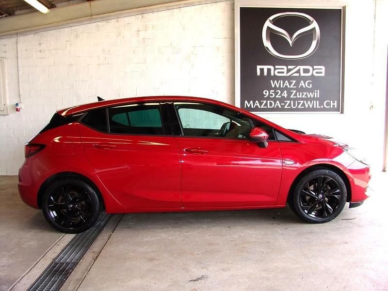 Gebraucht Opel Astra Ultimate 131 PS (96 kW) 2020 Rot Limousine