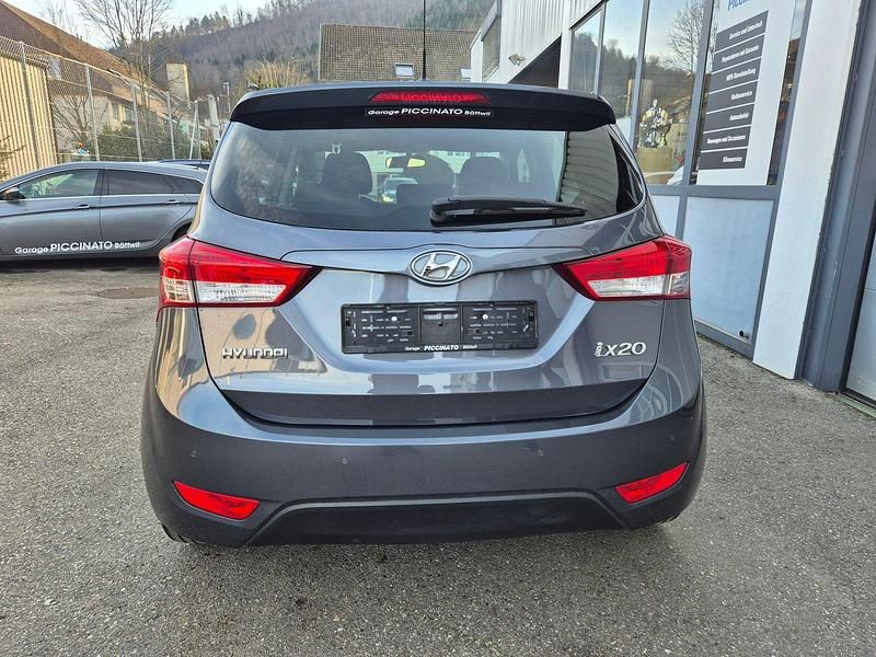 Gebraucht Hyundai ix20 125 PS (91 kW) 2017 Kleinwagen