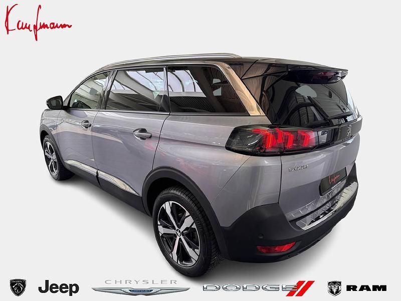 Gebraucht Peugeot 5008 Allure 131 PS (96 kW) 2023 Grau Van / Kleinbus