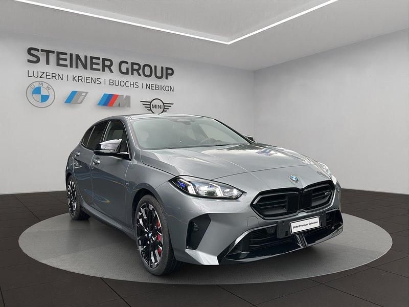 Gebraucht BMW M135 M Sport 300 PS (220 kW) 2024 Grau Kleinwagen