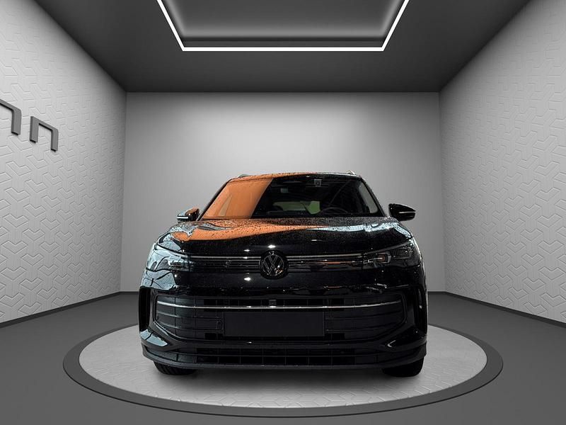 Neu VW Tiguan United 204 PS (150 kW) 2026 Schwarz SUV