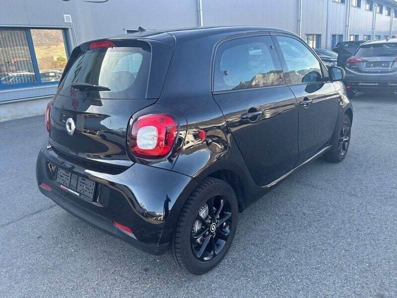 Gebraucht Smart ForFour 90 PS (66 kW) 2019 Kleinwagen