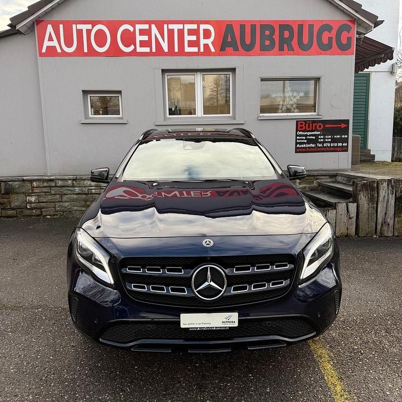 Gebraucht Mercedes GLA200 Night 156 PS (114 kW) 2018 SUV