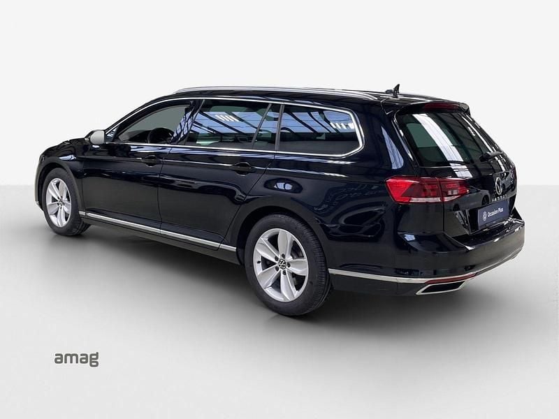 Gebraucht VW Passat Elegance 200 PS (147 kW) 2023 Deepblack perleffekt Kombi