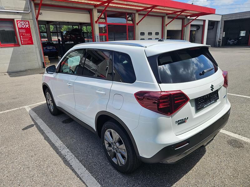 Neu Suzuki Vitara 110 PS (80 kW) 2025 Weiss SUV