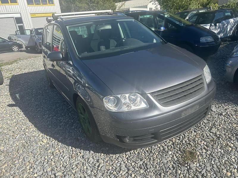 Gebraucht VW Touran Trendline 140 PS (102 kW) 2004 Van / Kleinbus