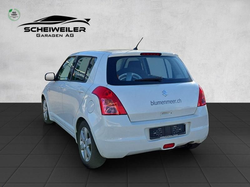 Gebraucht Suzuki Swift GL 92 PS (67 kW) 2010 Limousine