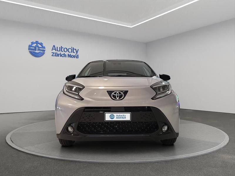 Gebraucht Toyota Aygo X Edition 72 PS (52 kW) 2025 Grau SUV