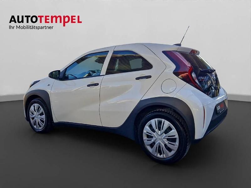 Gebraucht Toyota Aygo X Active 72 PS (52 kW) 2024 Weiss SUV