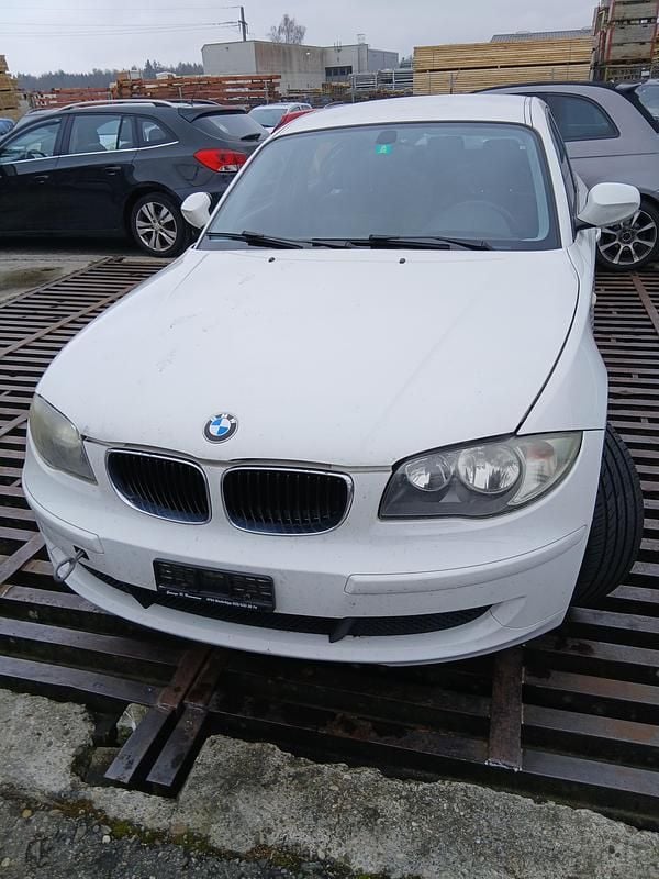 Gebraucht 2011 BMW 116 Kleinwagen | CHF 1’300 - Bild 1/4