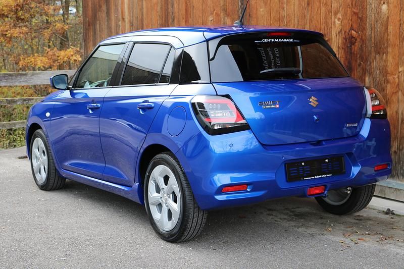 Blau Neu 2026 Suzuki Swift Limousine | CHF 23’680 - Bild 1/4