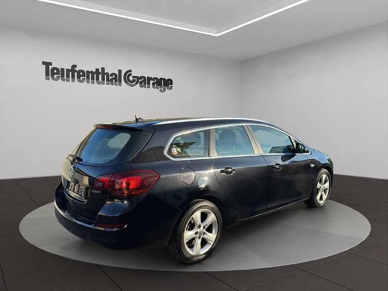 Gebraucht Opel Astra Sport 180 PS (132 kW) 2011 Kombi